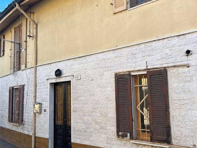 Casa indipendente in vendita a Tromello PV