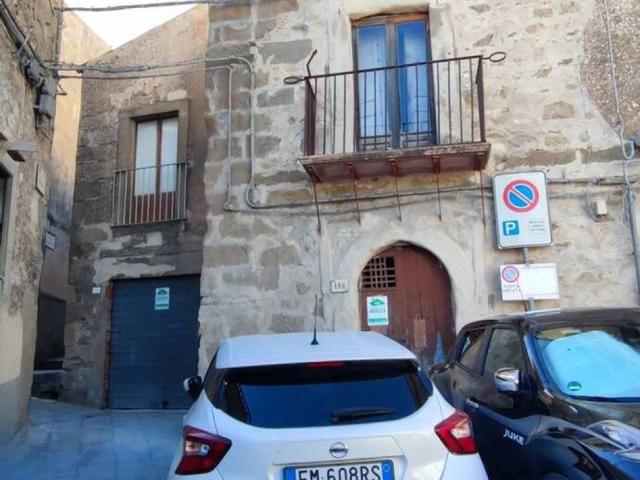 Appartamento in vendita a Troina EN