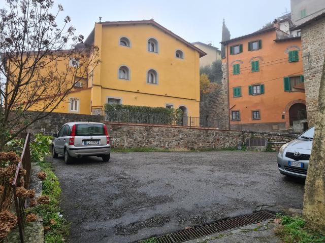APPARTAMENTO in VENDITA a UZZANO di 4 vani