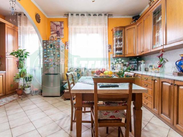 Appartamento in vendita a Uboldo VA