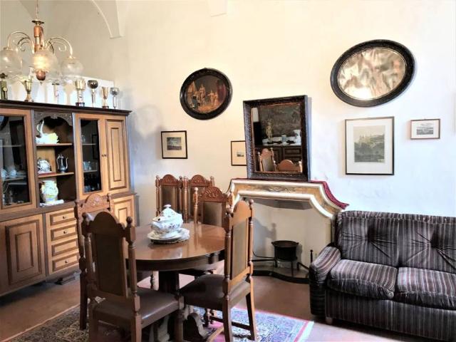 Appartamento in vendita a Urbino PU