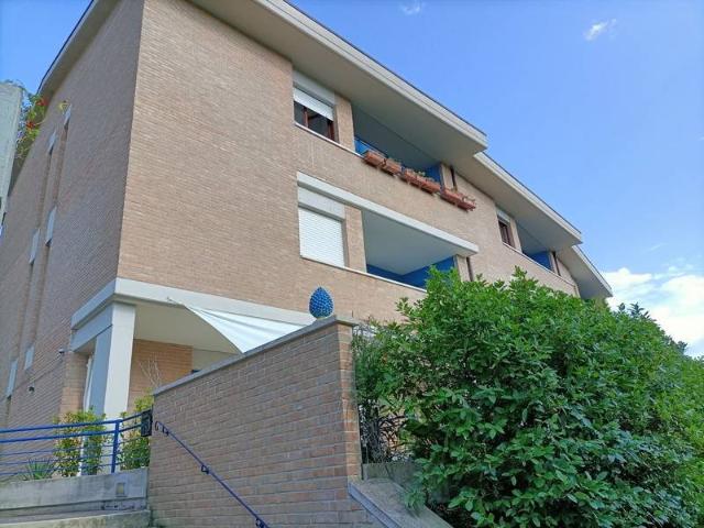 Appartamento in vendita a Urbino PU