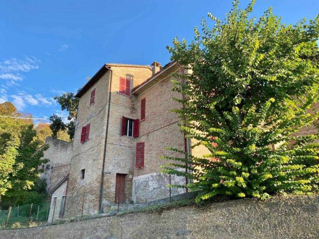 Appartamento in vendita a Urbino PU