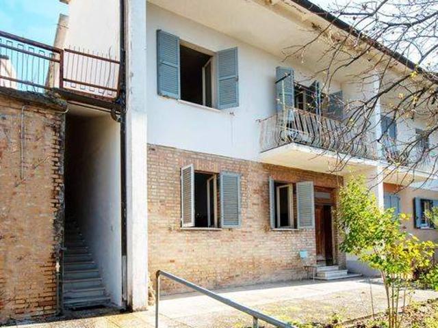 Appartamento in vendita a Urbino PU