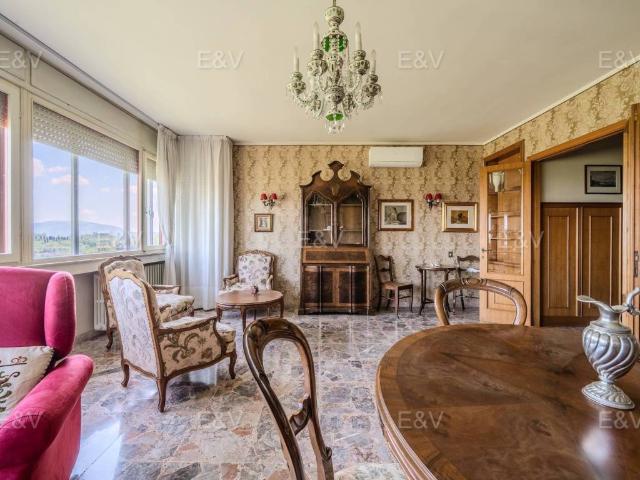 Appartamento in vendita a Urbino PU