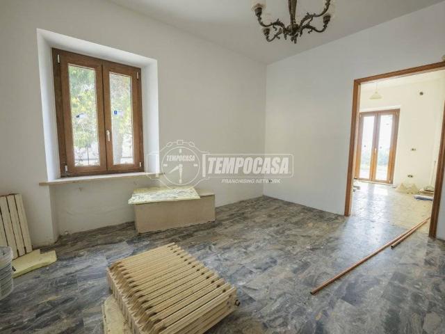 Appartamento in vendita a Urbisaglia MC