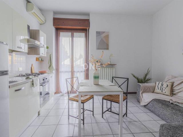 Appartamento in vendita a Usmate Velate