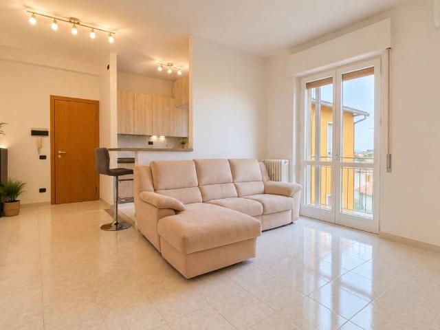 Appartamento in vendita a Usmate Velate MB