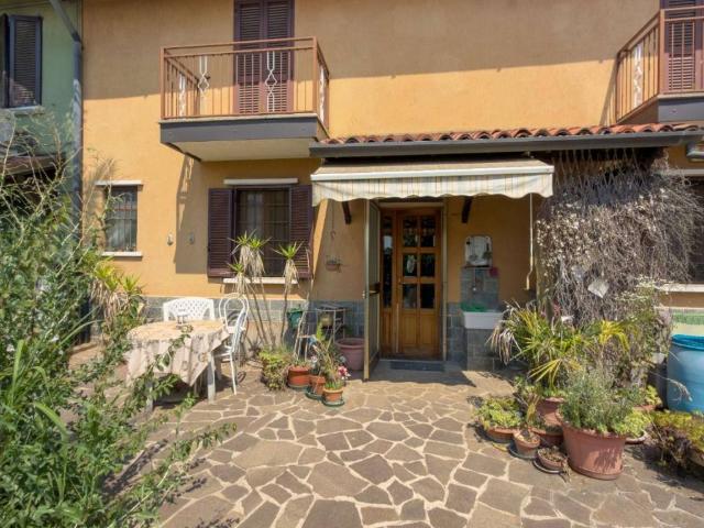 Appartamento in vendita a Usmate Velate MB