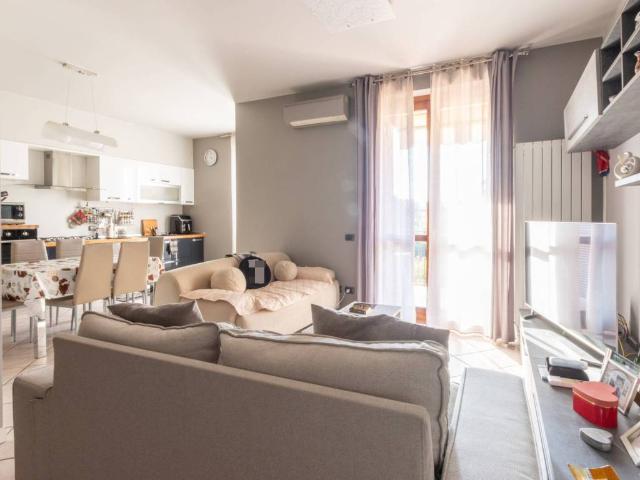 Appartamento in vendita a Usmate Velate MB