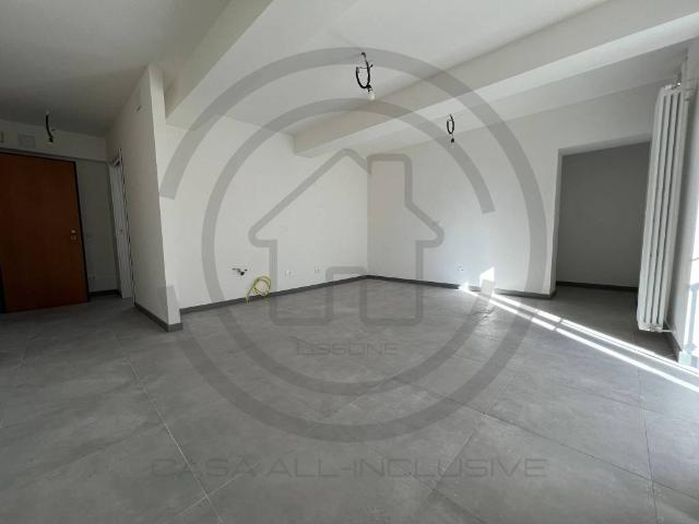 Appartamento in vendita a Usmate Velate MB