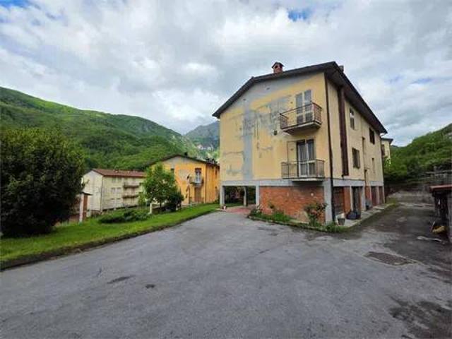 Appartamento in vendita a Vagli Sotto LU