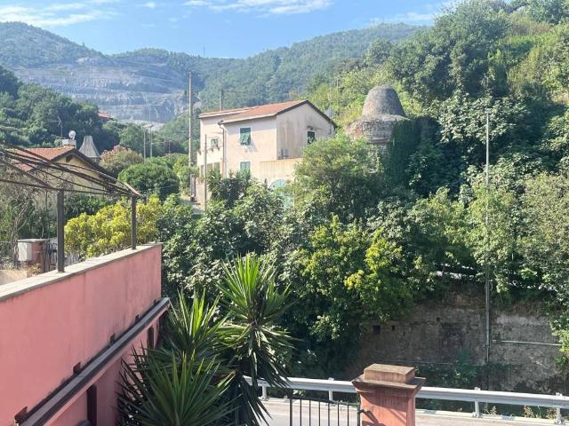 Appartamento in vendita a Vado Ligure SV