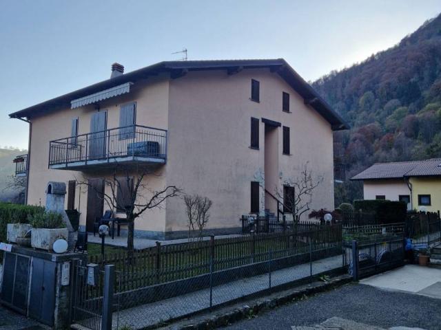 Appartamento in vendita a Val Brembilla BG