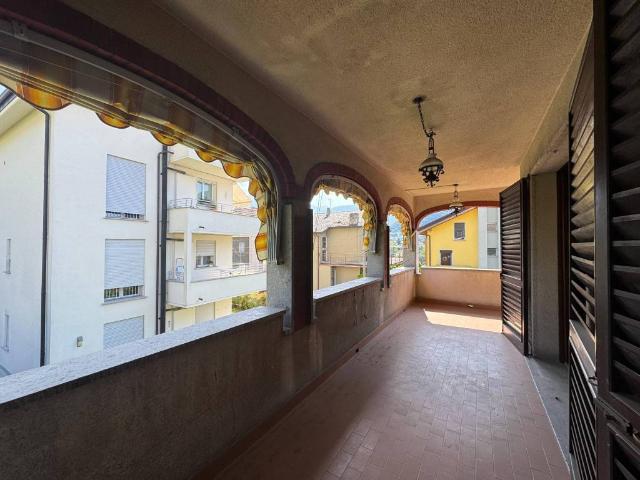 Appartamento in vendita a Valmadrera LC