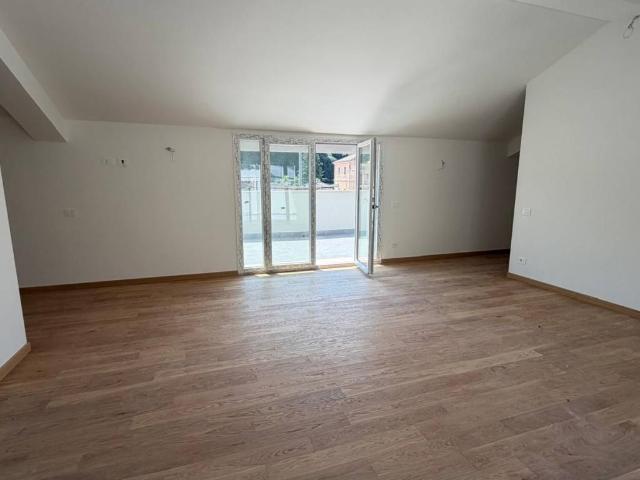 Appartamento in vendita a Valmontone RM