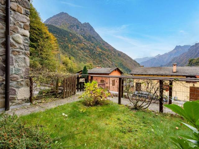 Appartamento in vendita a Valbondione BG