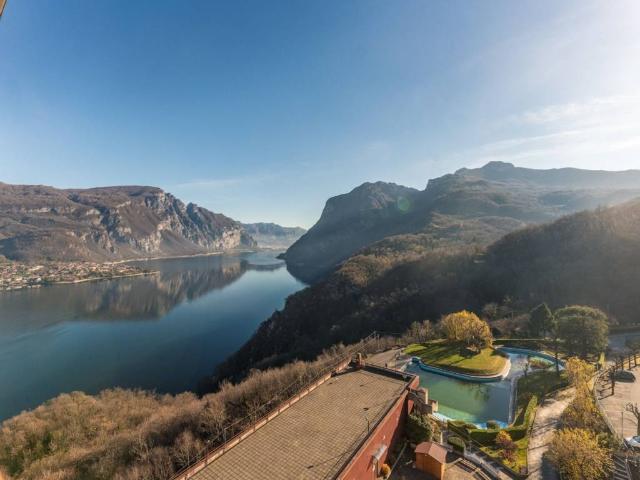 Appartamento in vendita a Valbrona CO