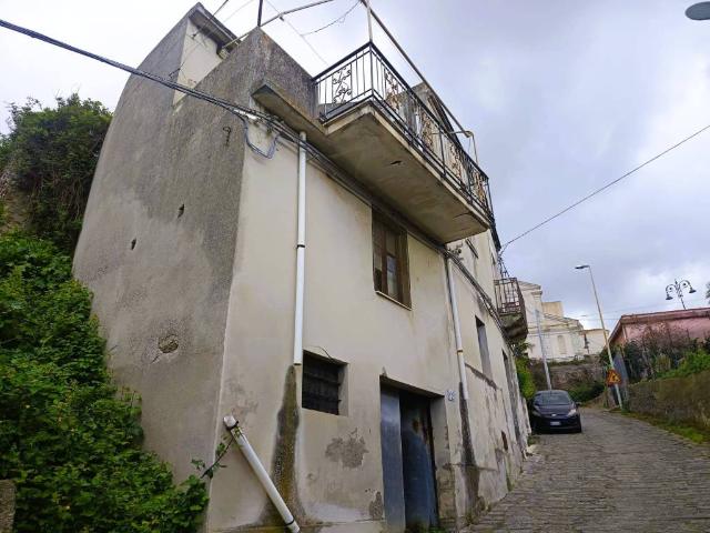 Appartamento in vendita a Valdina ME