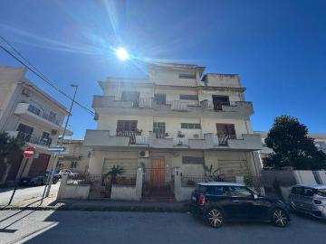 Appartamento in vendita a Valdina ME