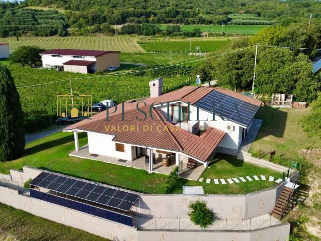 Appartamento in vendita a Valeggio sul Mincio VR