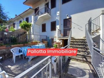 Appartamento in vendita a Valentano VT