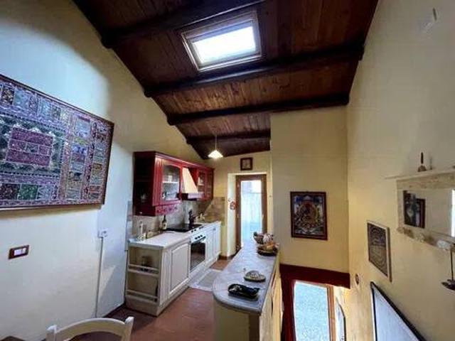 Appartamento in vendita a Valentano VT