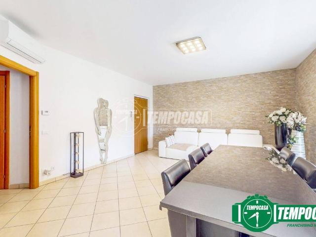 Appartamento in vendita a Valenza AL
