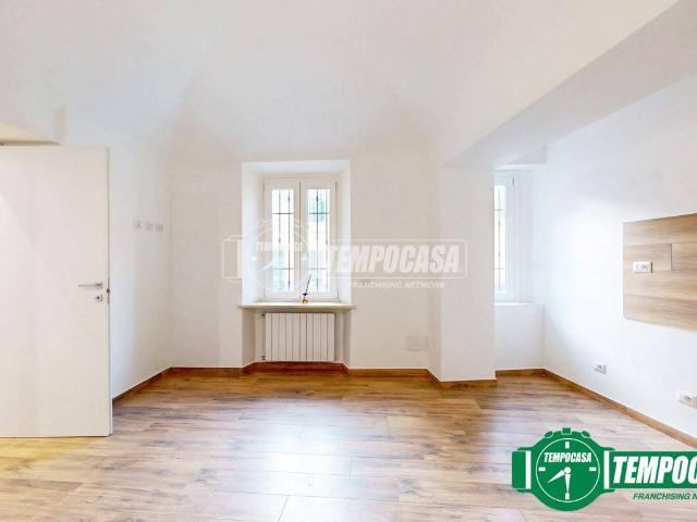 Appartamento in vendita a Valenza AL