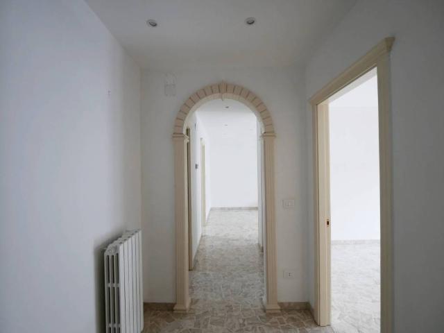 Appartamento in vendita a Valenzano BA