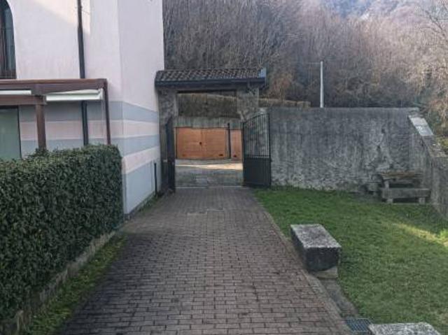 Appartamento in vendita a Valgreghentino LC