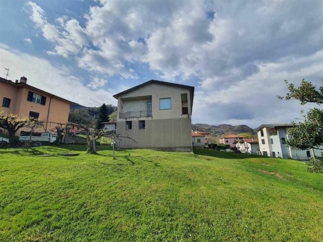 Appartamento in vendita a Valgreghentino LC