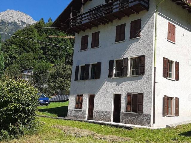 Appartamento in vendita a Vallada Agordina BL