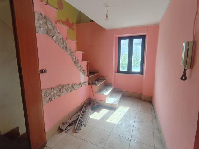 Appartamento in vendita a Vallecorsa
