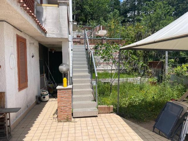 Appartamento in vendita a Vallinfreda RM