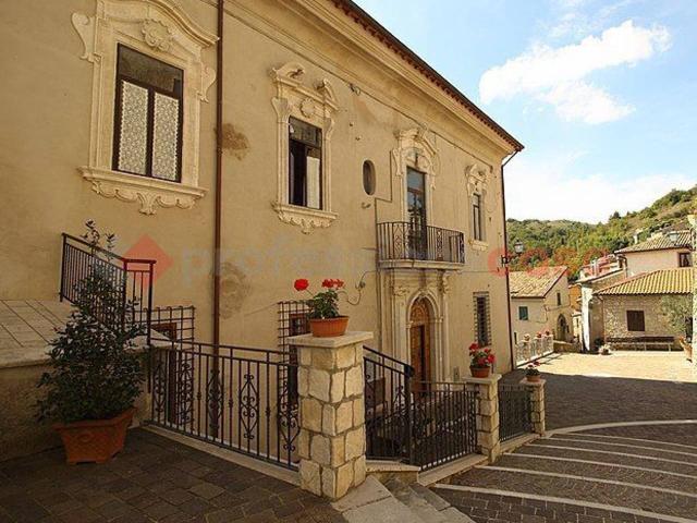 Appartamento in vendita a Vallinfreda