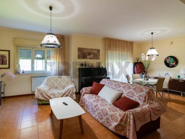 Appartamento in vendita a Valverde CT