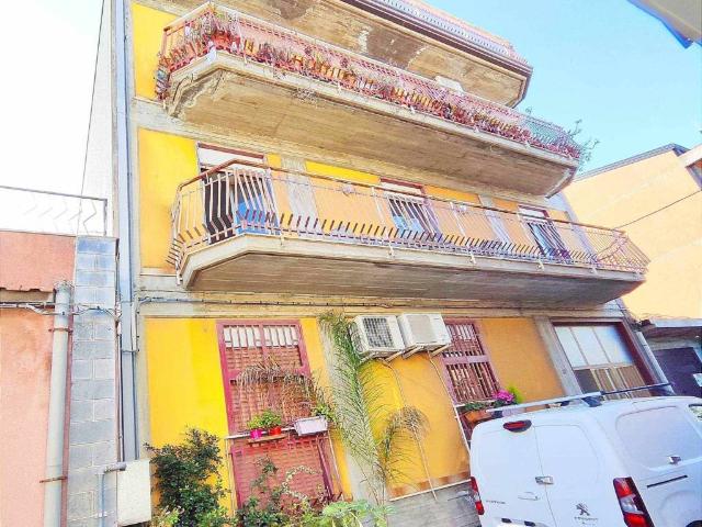 Appartamento in vendita a Valverde CT