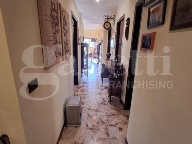 Appartamento in vendita a Aci Castello