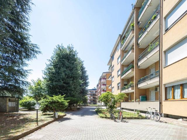 Appartamento in vendita a Vanzago MI