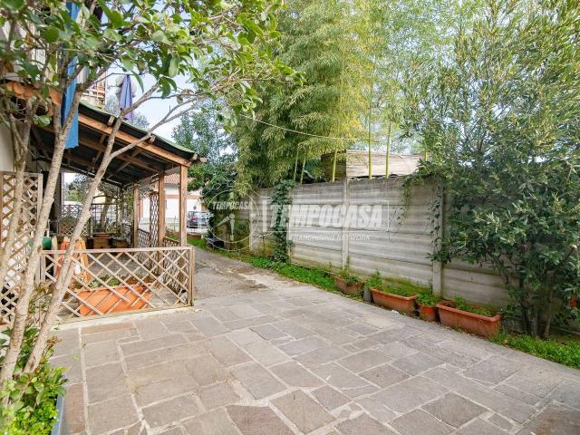 Appartamento in vendita a Vaprio D'Adda