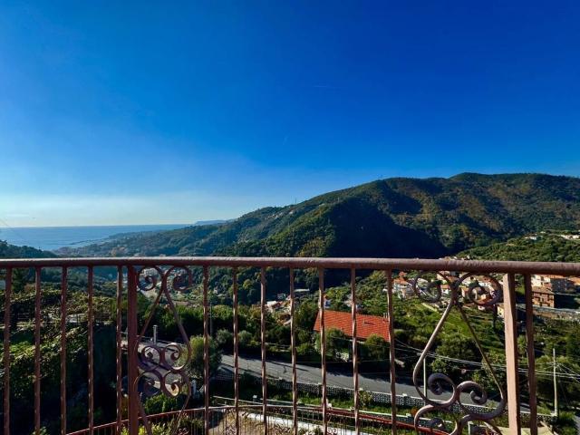 Appartamento in vendita a Varazze SV