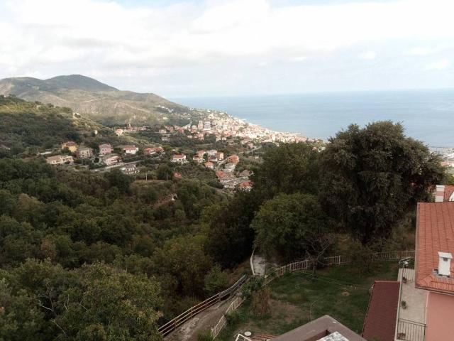 Appartamento in vendita a Varazze SV