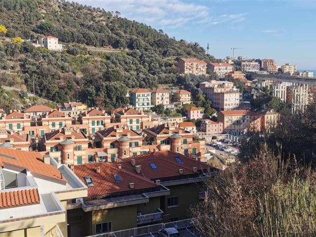 Appartamento in vendita a Varazze SV