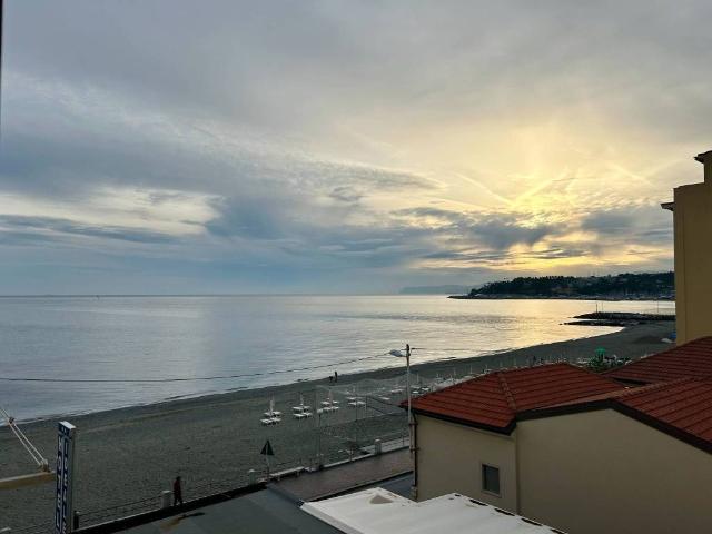 Appartamento in vendita a Varazze SV