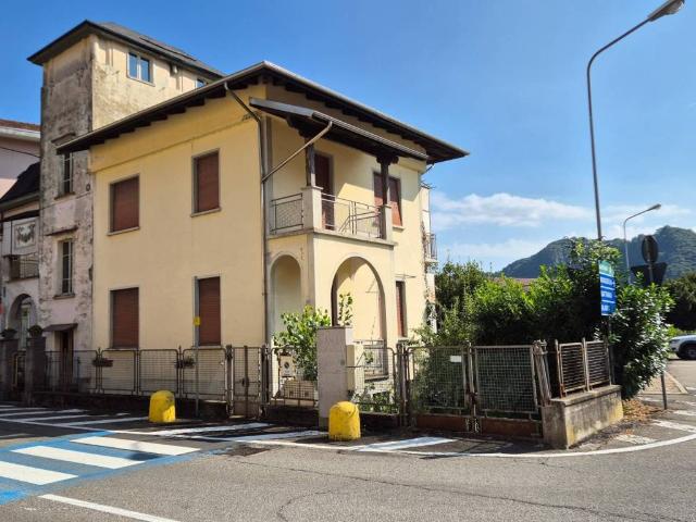 Appartamento in vendita a Varallo VC