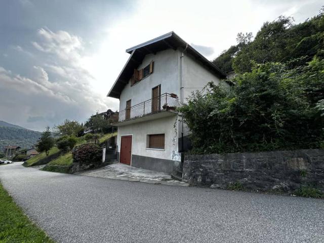 Appartamento in vendita a Varallo VC