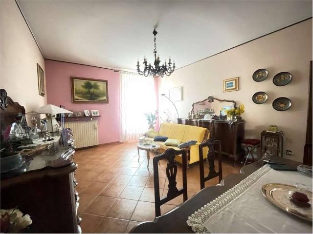 Appartamento in vendita a Varano Borghi VA