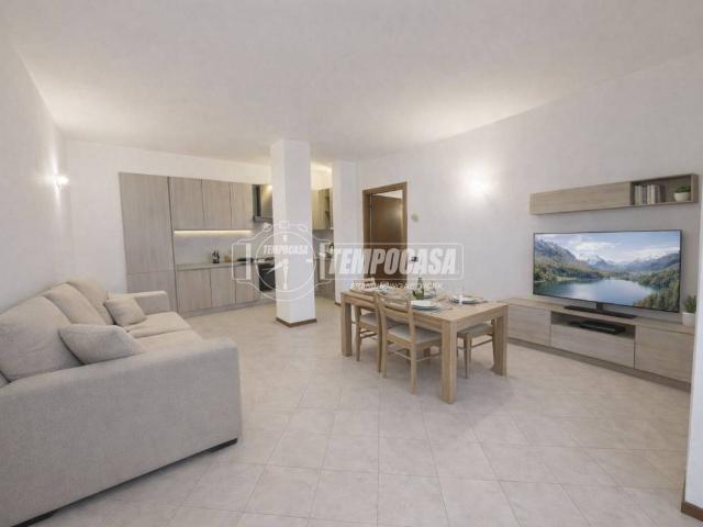 Appartamento in vendita a Varedo MB