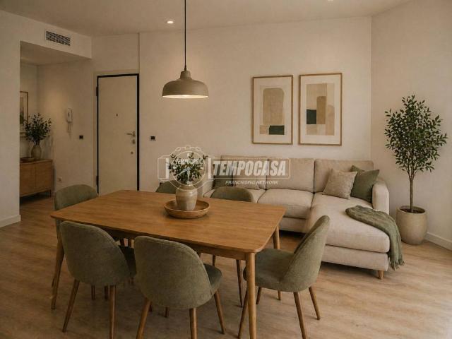 Appartamento in vendita a Varedo MB